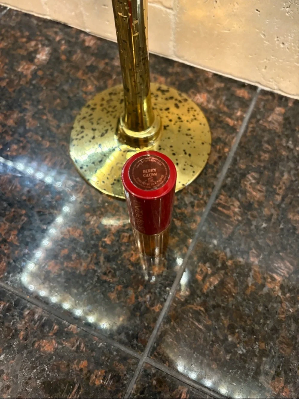 NEW Charlotte Tilbury Berry Glow